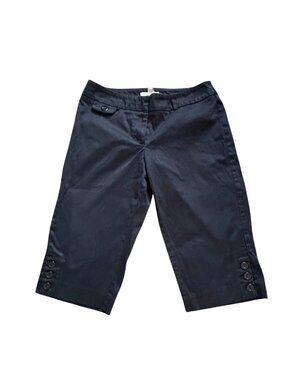 White House Black Market Black Capri Pants With Button Detail-Size 10-GUC